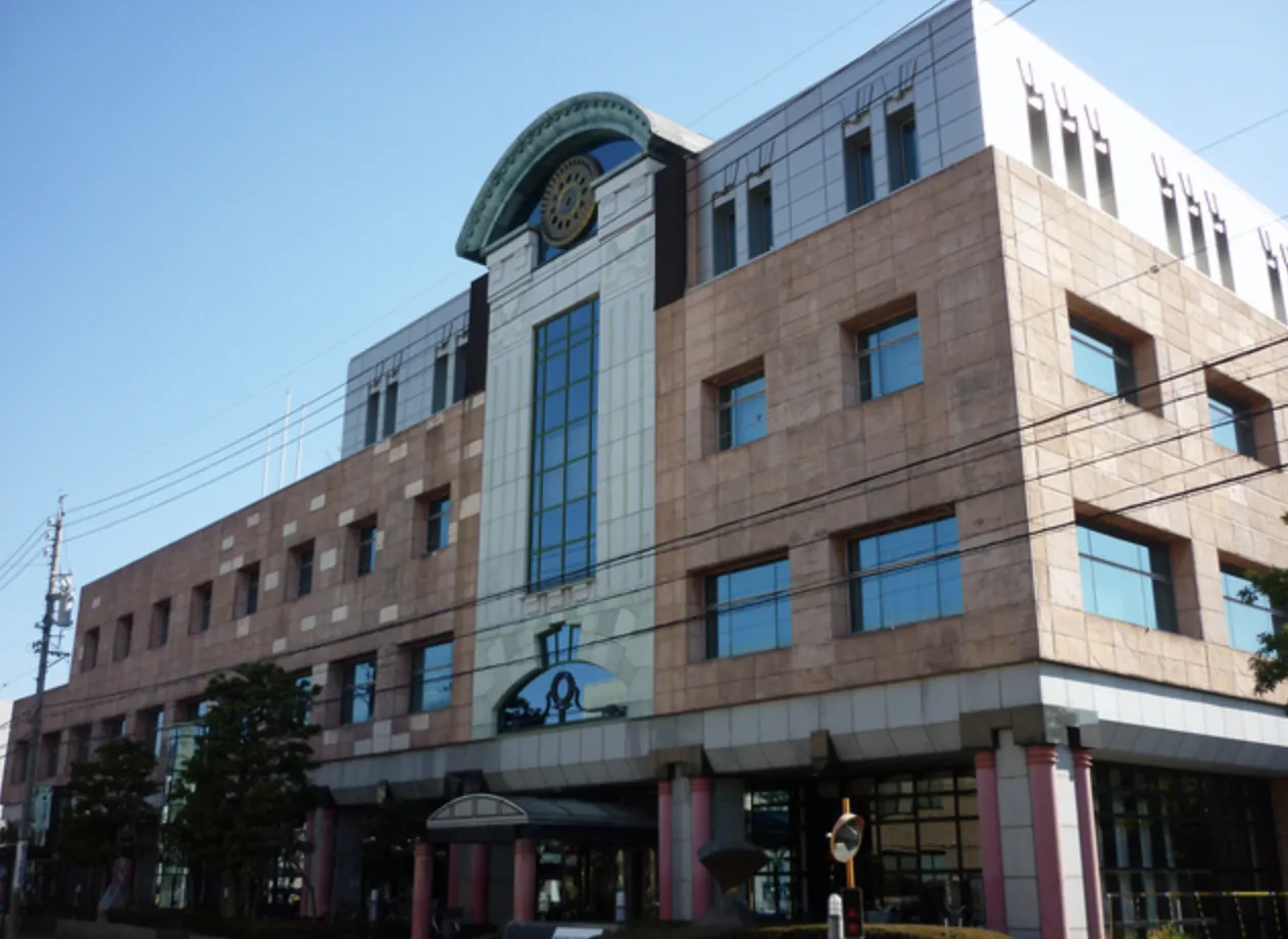 会場 アイセル21（静岡市葵生涯学習センター）の外観